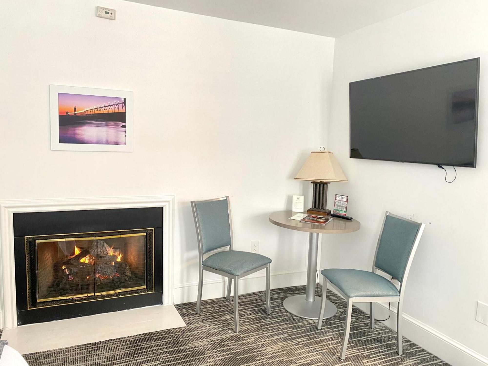 Harbor House Inn Grand Haven Quarto foto